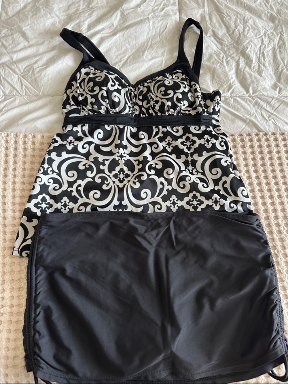 Jamaica Bay swim tankini size 12 & Catalina black bottom size medium